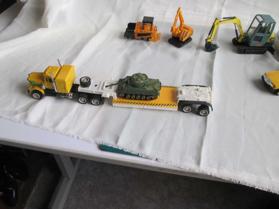 Vários carros para colecção