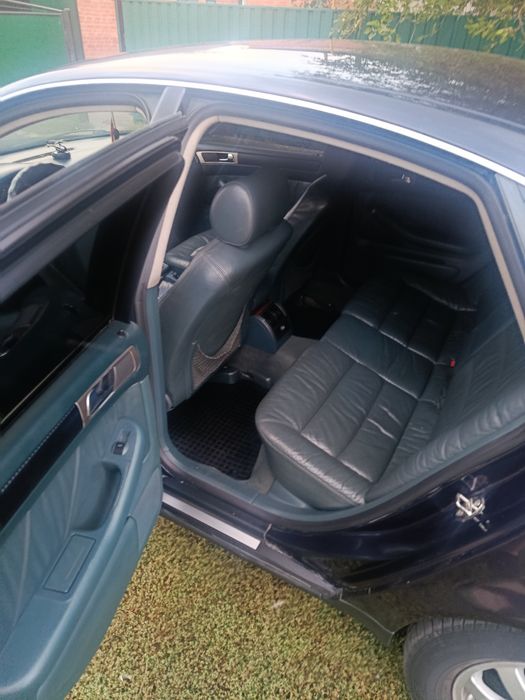Audi а6с5 2.4 бензін