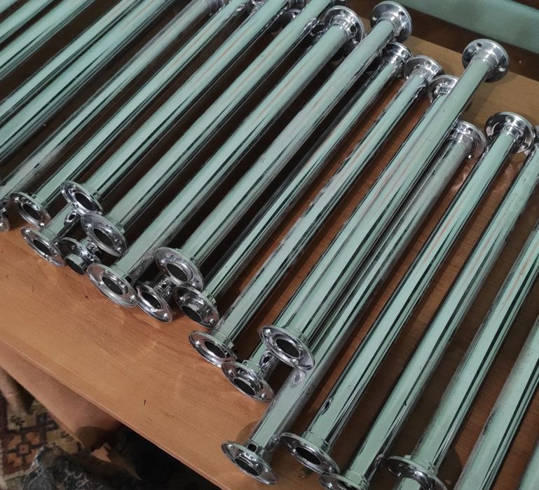 Мебельная фурнитура,трубки.