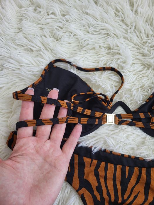 Роздільний Новий  Купальник розмір, L