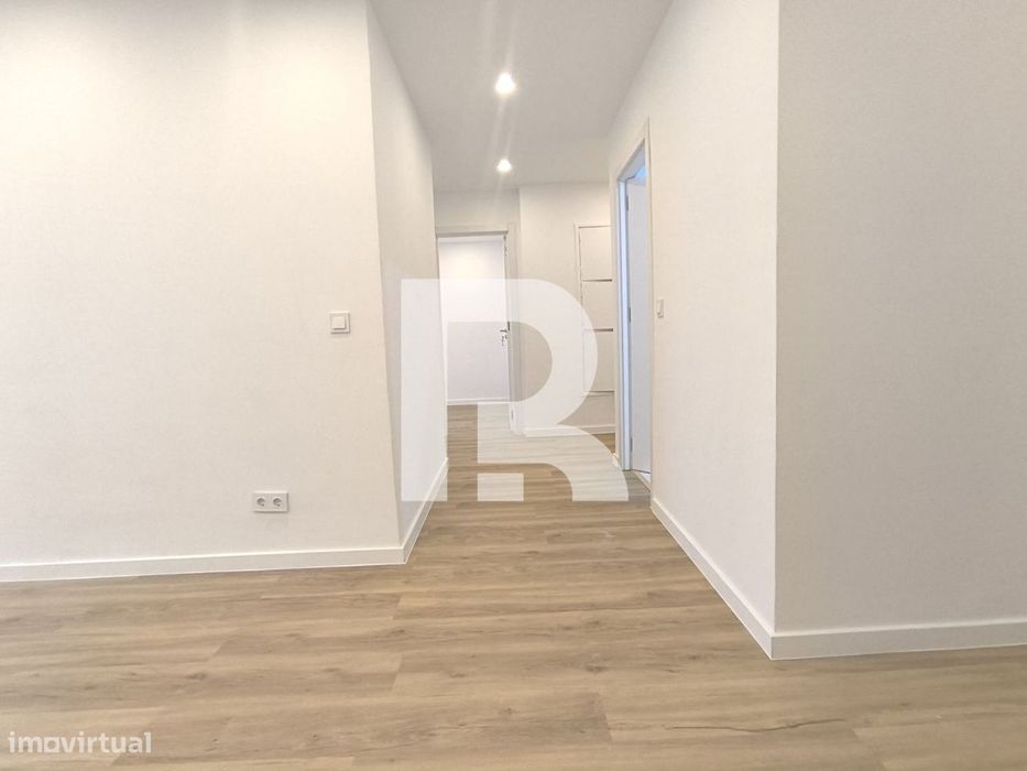 Apartamento T2 totalmente Remodelado em Odivelas — Odivelas, Lisboa