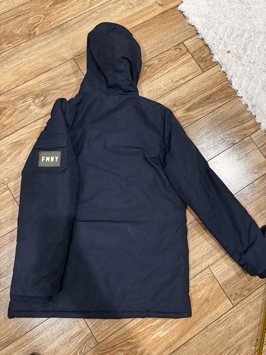 Куртка зимова.  Дитяча. В гарному стані.