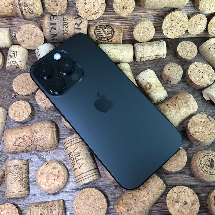 Apple iPhone 16 Pro 128Gb Black Titanium. Батарея 100%