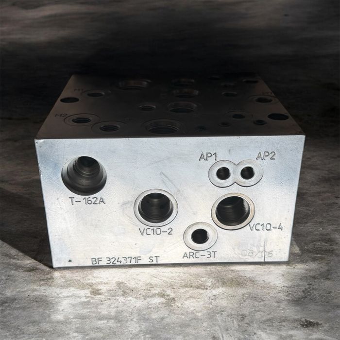 Система клапанів lakomec manifold systems 324371F