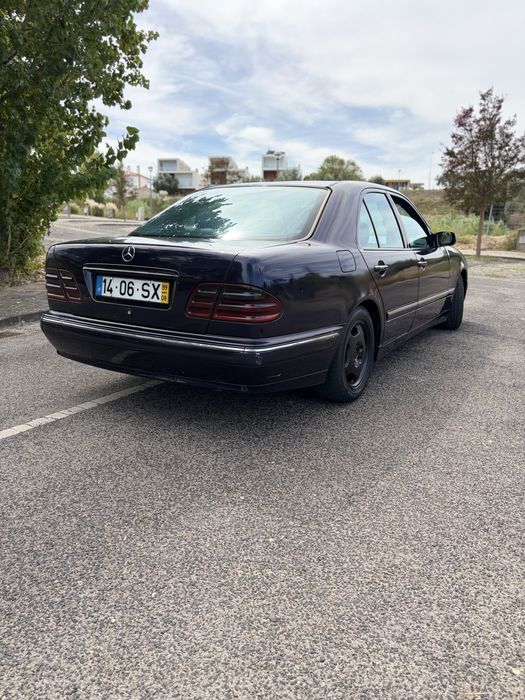 Mercedes Benz E200 CDI avantgarde