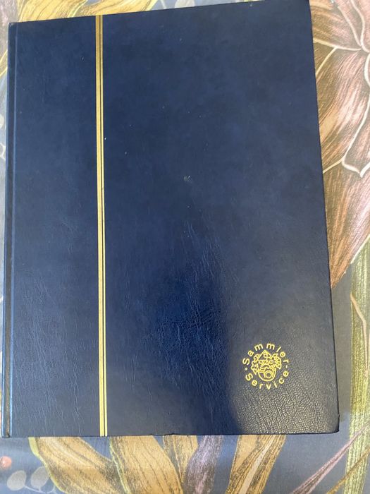 Альбом  марки італія близько 500 шт