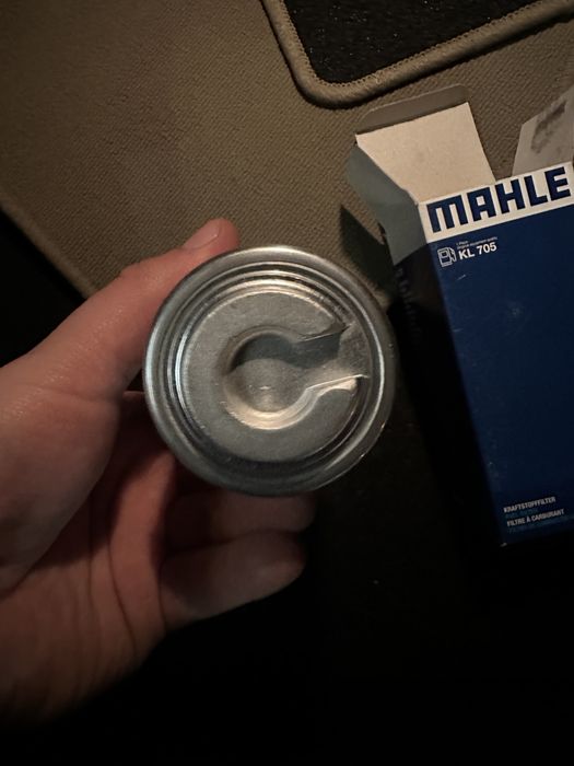 Паливний фільтр для Volvo