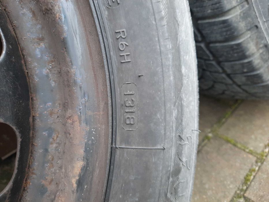 Felgi opony zimowe Volvo V40 C30 R15 Firestone