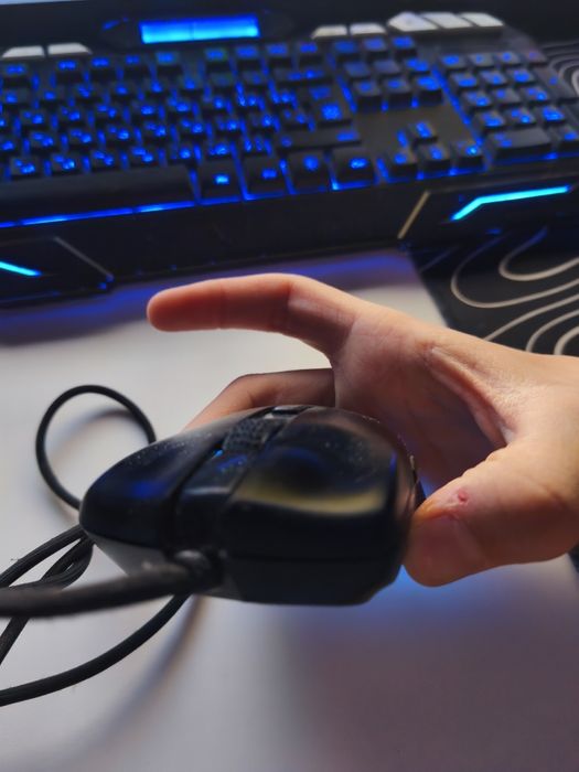 hator pulsar essential ігрова миша