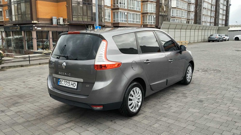 Renault Grand Scenic Business 1.5 dCi 2013
