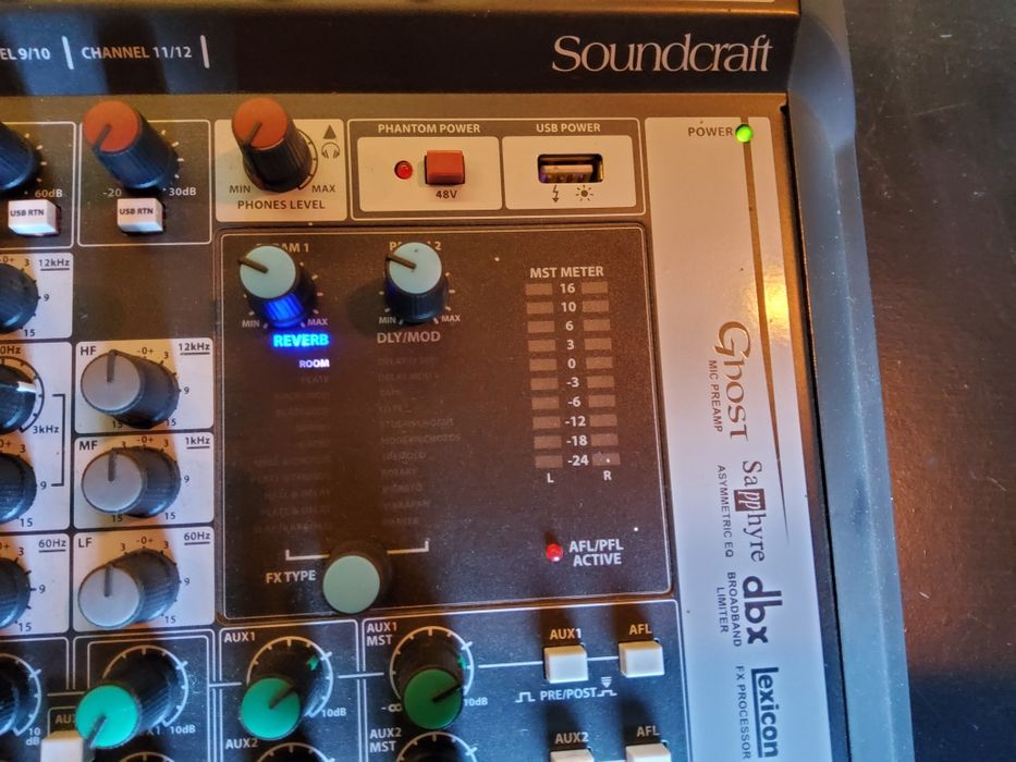 Soundcraft Signature 12 MTK