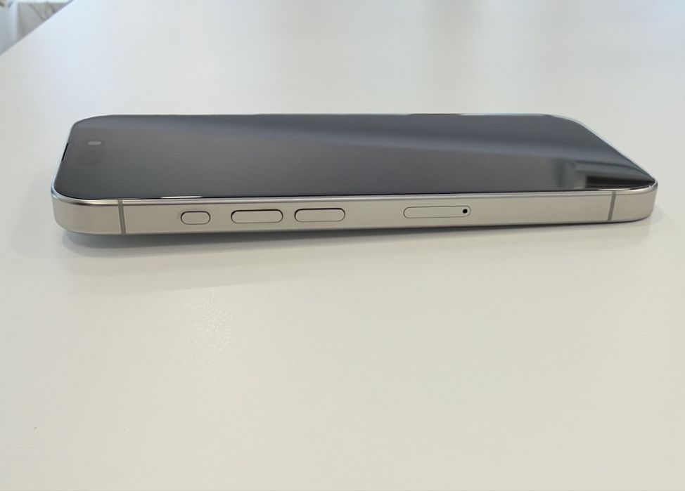 Iphone 15 Pro  256gb Titânio branco