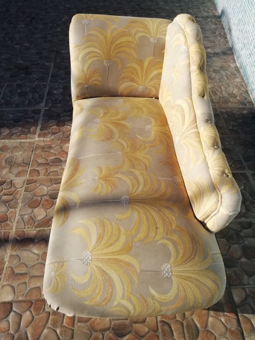 Sofá Chaise Longue Antigo Bonito