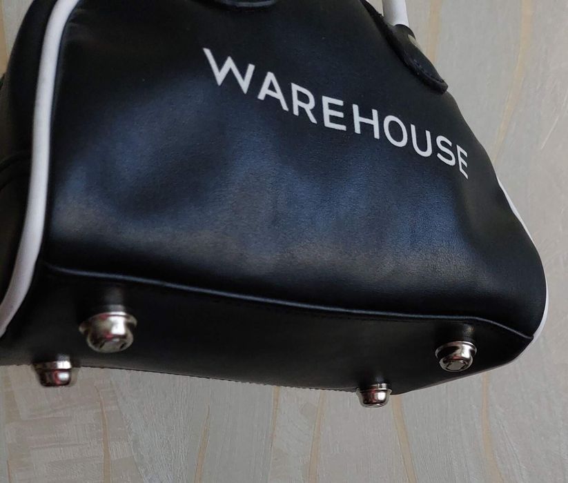 Сумочка от warehouse