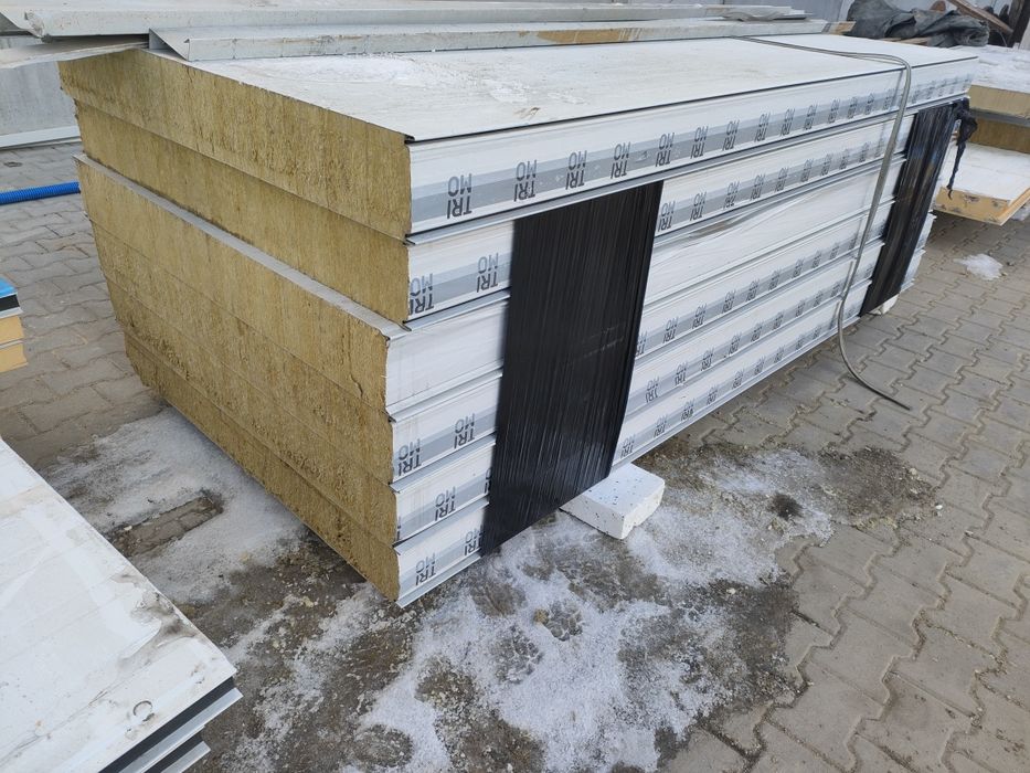 Płyty Warstwowe 15cm. 24 m2