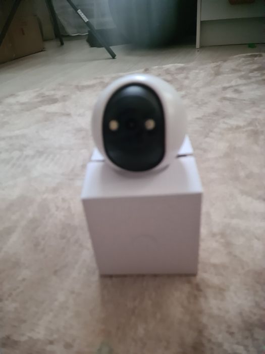 Розумна IP-камера з екраном та функцією відеодзвінка (iCSee)