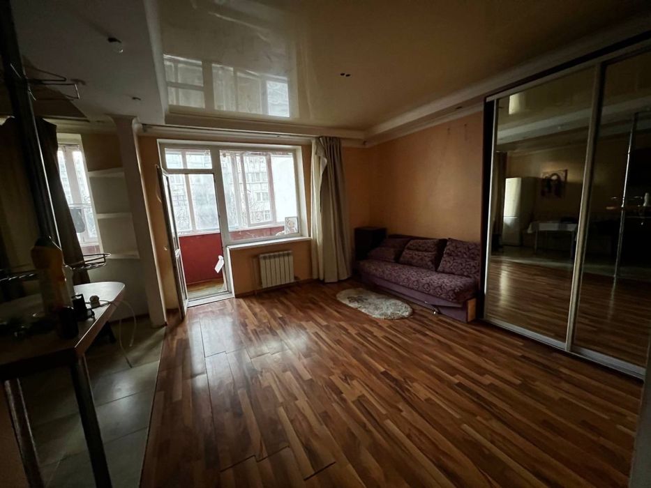 Сдам квартиру студию Ярослава Баиса 25