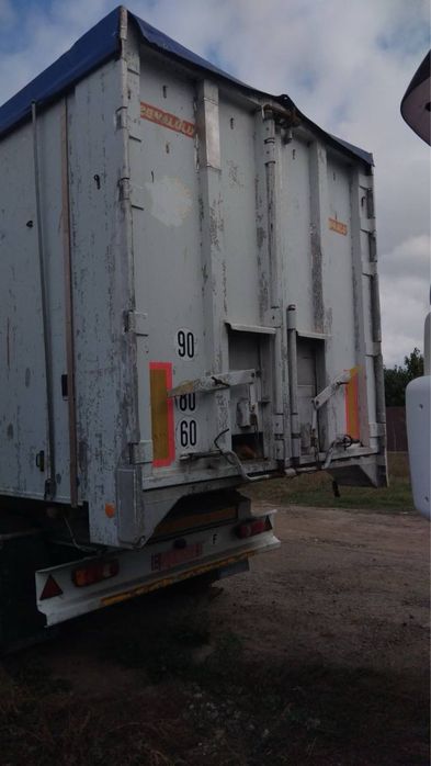 Полупричіп самасвал BENALU 70куб. Можливо розтермінування.