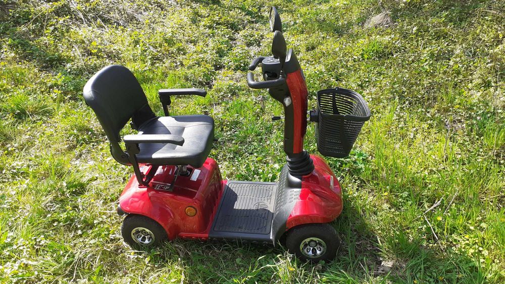 Wózek pojazd jeździk elektryczny inwalidzki Eris