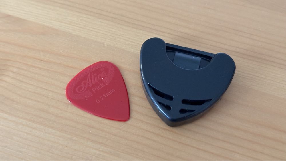 Pickholder uchwyt na kostki gitarowe