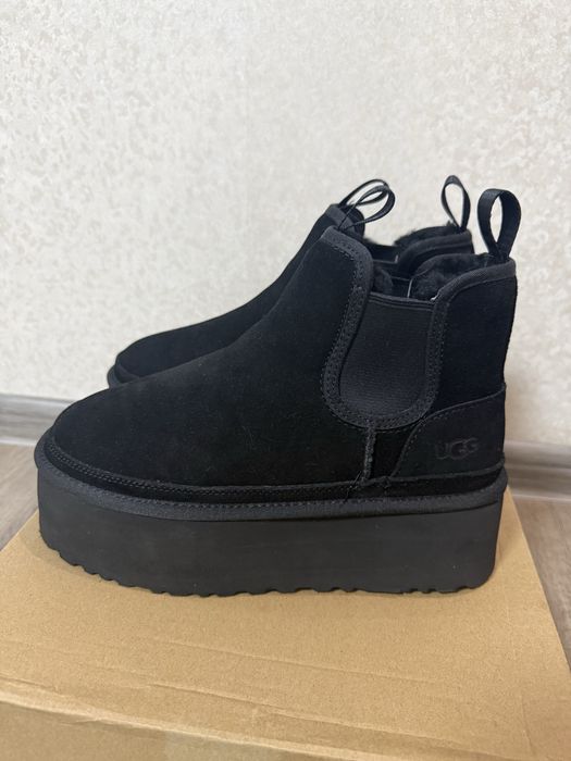 UGG  натуральні оригінал