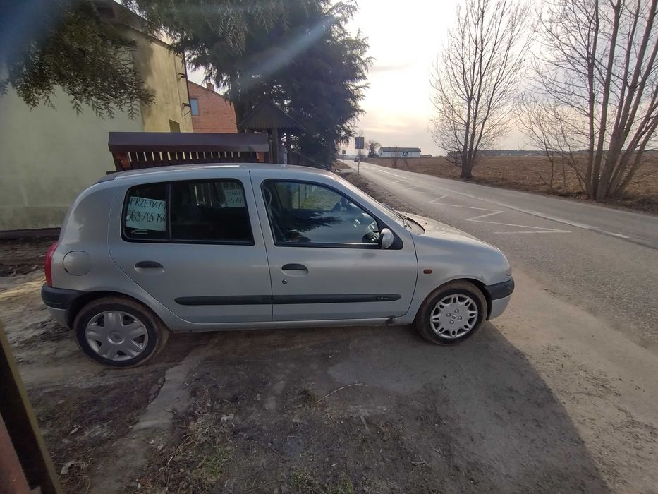 Renault Clio 1.4 Benzyna