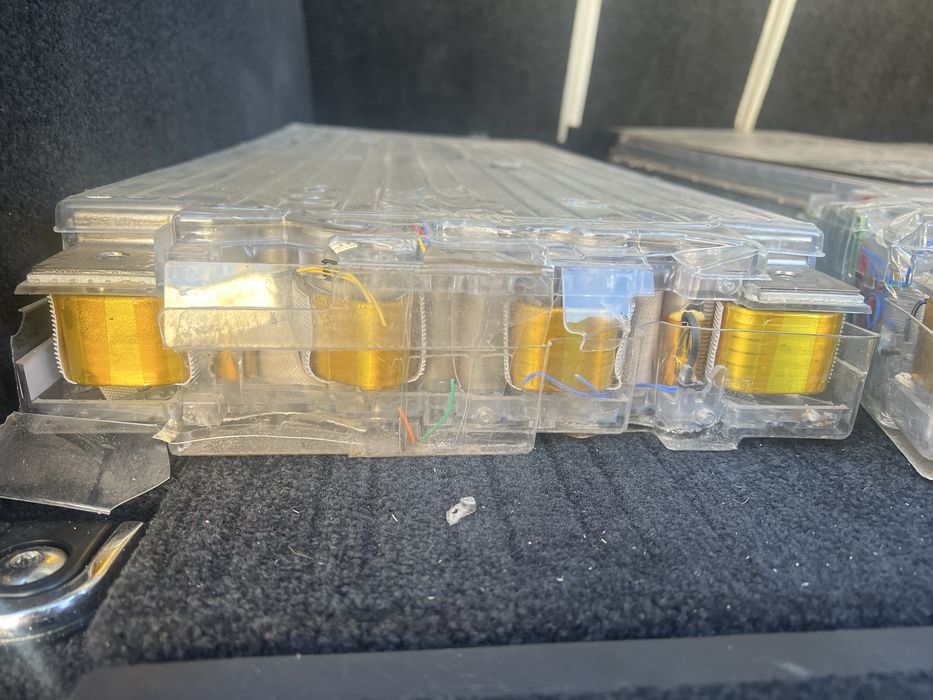 Модулі батареї Tesla