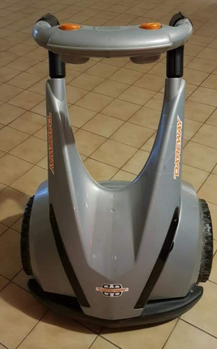 Feber Dareway 12V. Motorizado para criança a bateria.