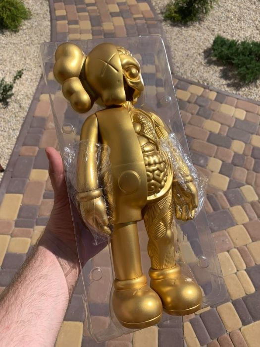 Kaws Фигурка .Наличие!!!Ведмідь