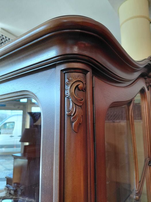 Piękna witryna - serwantka Ludwik Warrings po renowacji