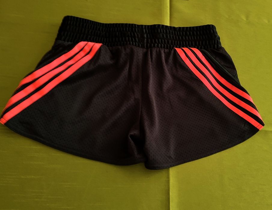 Spodenki Adidas, 34-36, czarne, bdb. Odbiór osobisty