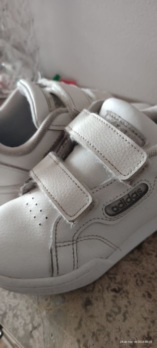 Tênis Adidas menina n 29