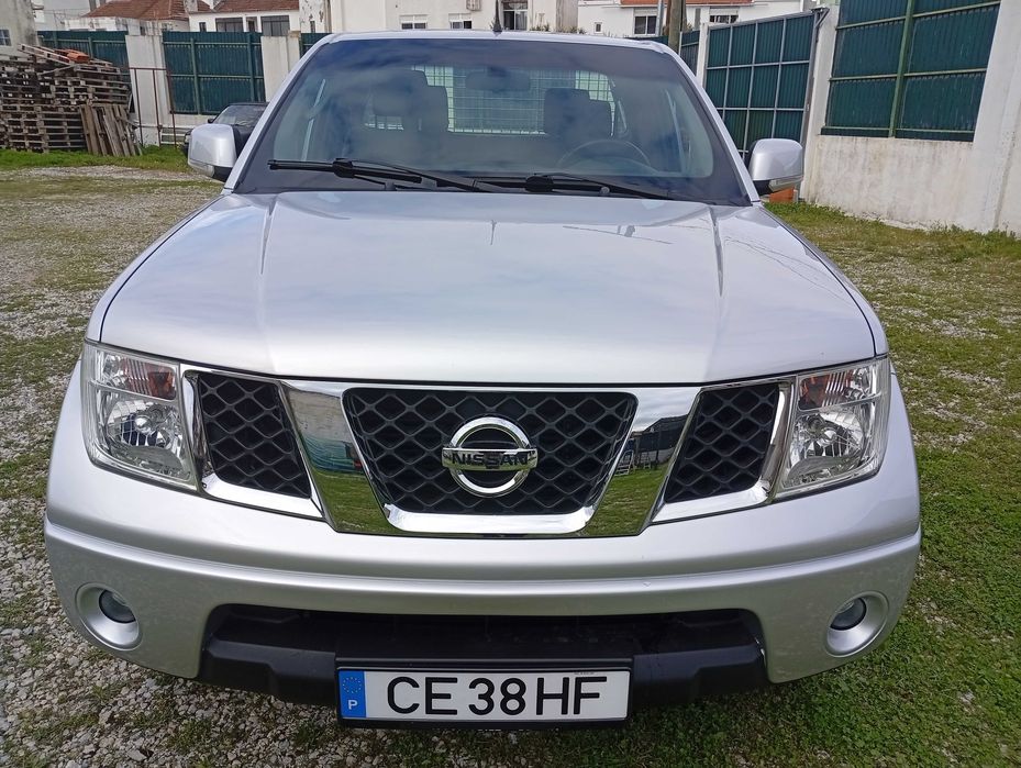 Nissan Navara - A/C - Bola Reboque