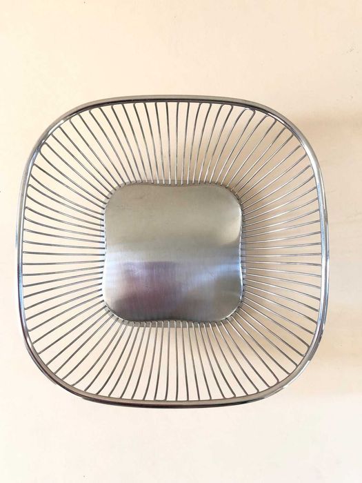 Centro de Mesa / Fruteira - 845 SQUARE WIRE BASKET - Alessi