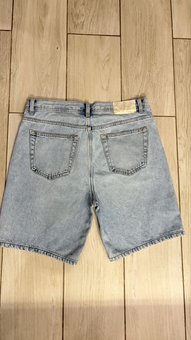 Szorty  jeansowe  Zara 42