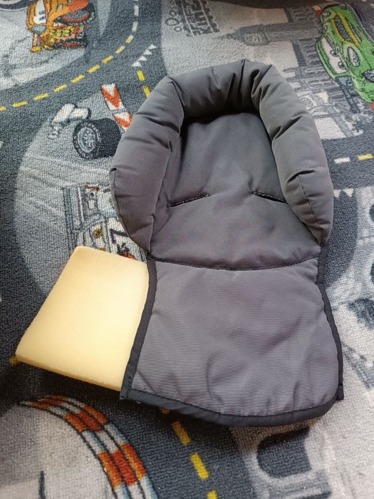 Fotelik samochodowy nosidełko Maxi Cosi plus adaptery do wózka