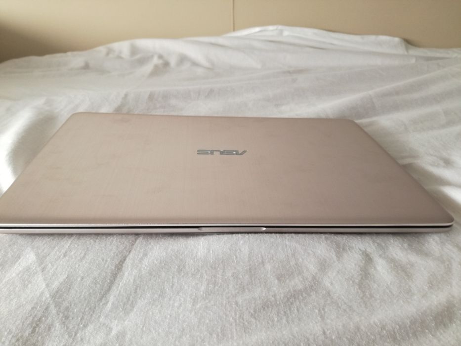 Asus 15,6",i7,16GB,256 SSD+1 TB,Webcam,FHD,Led Ultra-Slim