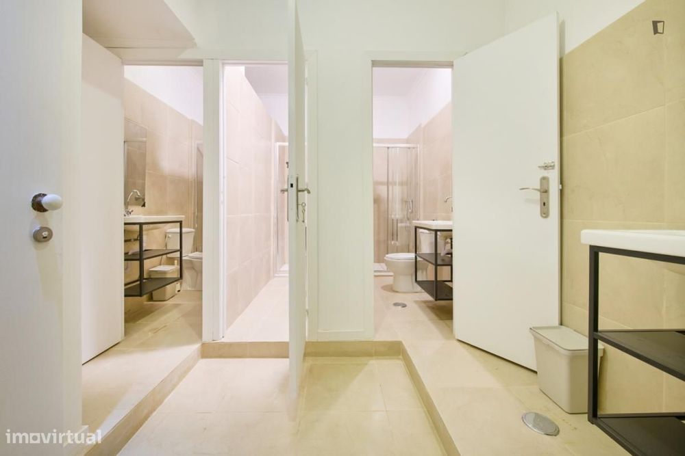 Quarto - localizado em Entrecampos Lisbon