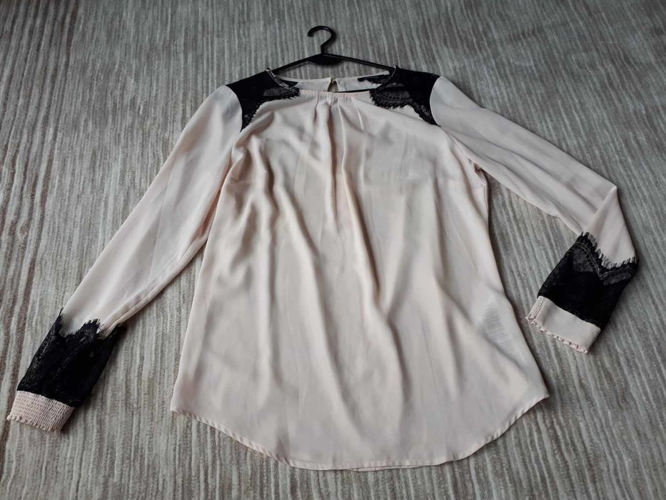 Bluzka z koronką m/L elegancka