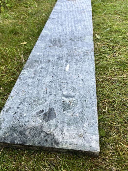 Parapet kamienny zielony