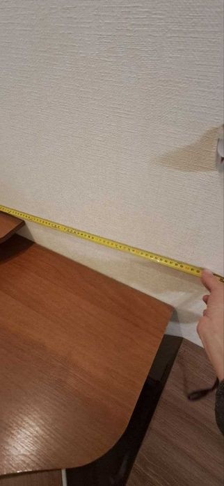 Стіл комп'ютерний в чудовому стані недорого