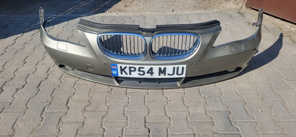 Zderzak przedni BMW E61