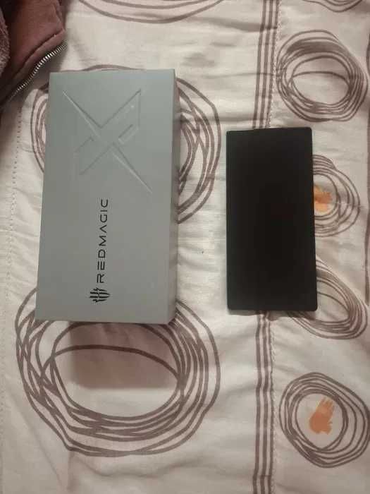 telemovel gaming redmagic 10 pro 12GB/256GB - snapdragon 8 elite