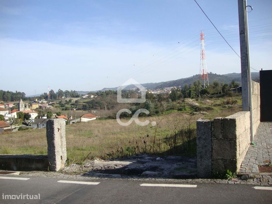 Terreno de construção em Sequeirô - Santo Tirso