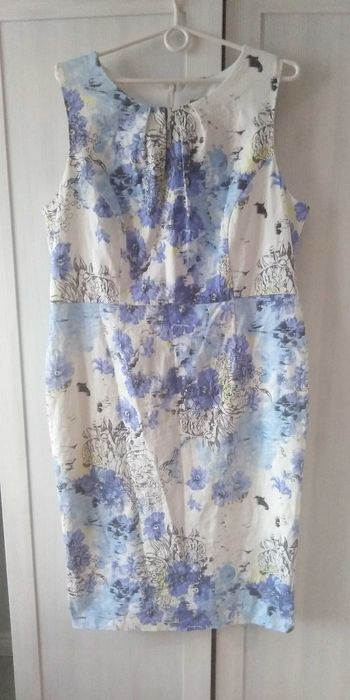 Sukienka rozm 46 wytlaczany material