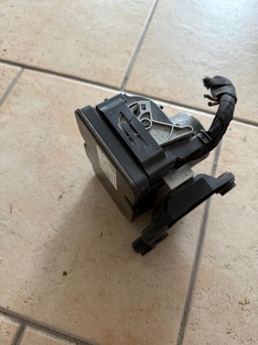 Vendo módulo ABS Audi A4 2017