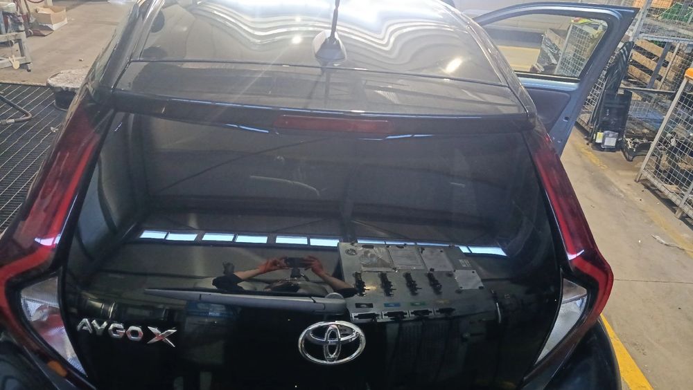 Porta / tampa da mala TOYOTA Aygo X