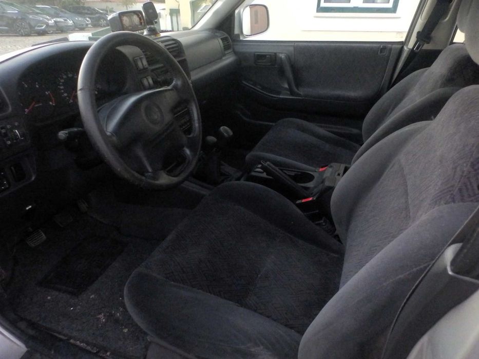 Opel Frontera B 2.2 DTI 16V, versão Limited, de 2000, com 112.000 km