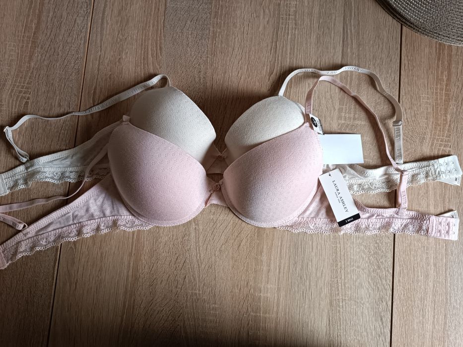 Bielizna damska biała, różowa