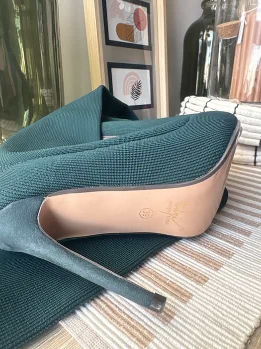 Kozaki z długimi cholewkami za kolano z Sergio Todzi